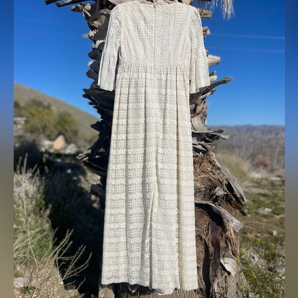 Vintage 1960’s wedding dress - Picture 3 of 6